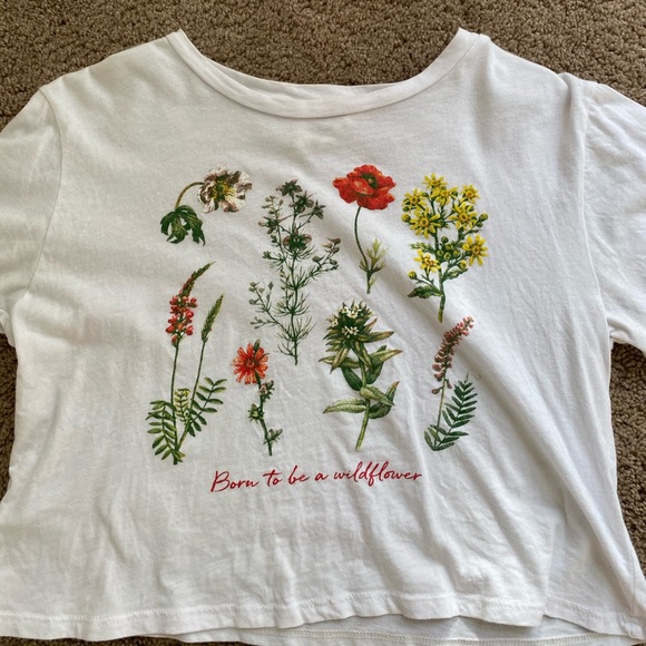 Crop top - Picture 2 of 4